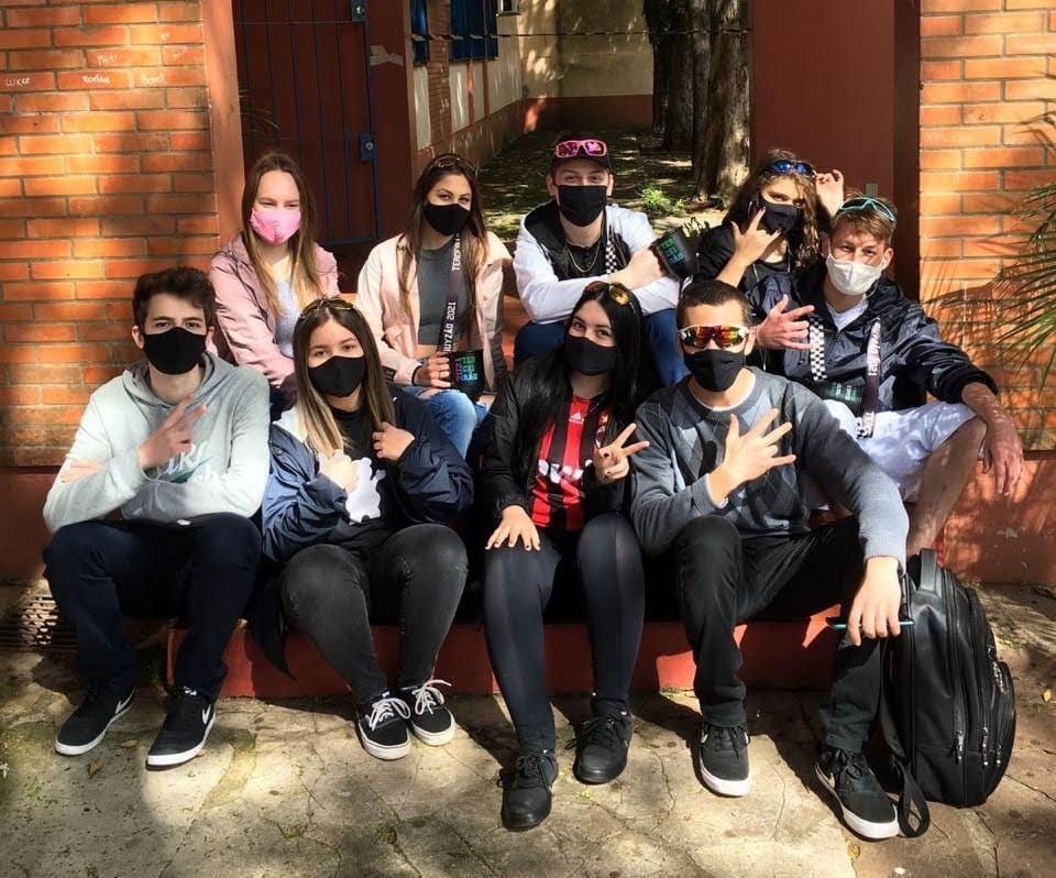 Nós no Ensino Médio